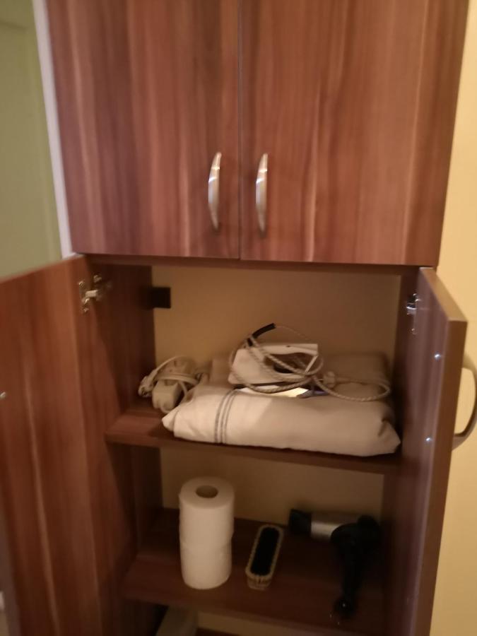 Veva Apartman - Eger Maganszallashely Extérieur photo